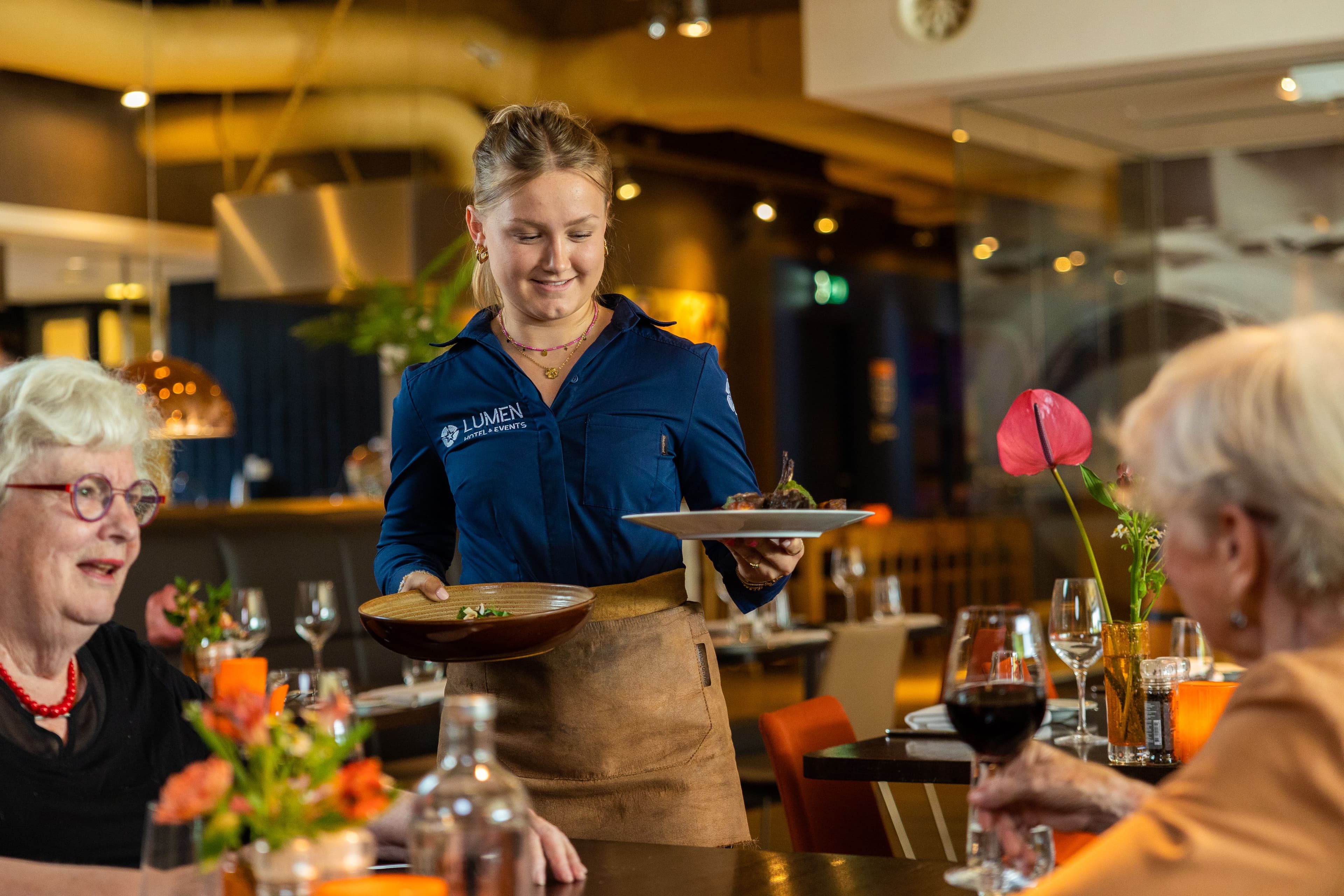 11. Studio99m-Lumen restaurant Hq10.jpg